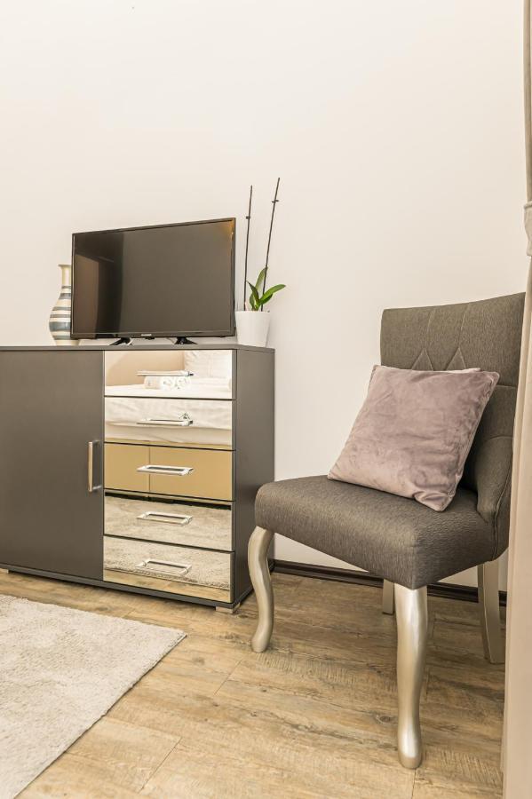 Ambient Apartment In Silver Montain - โปยานาบราซอฟ ภายนอก รูปภาพ